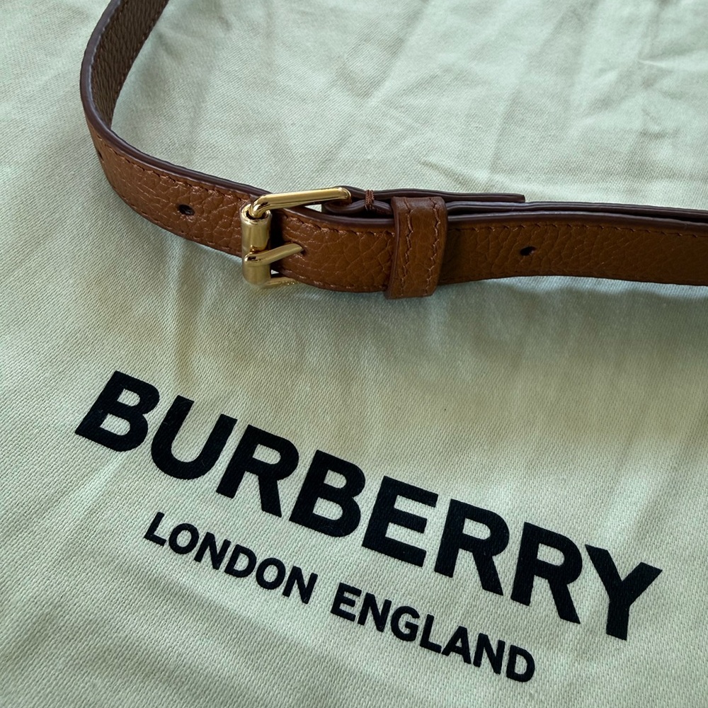 Burberry Tan Leather Shoulder Bag - Picture 9 of 9